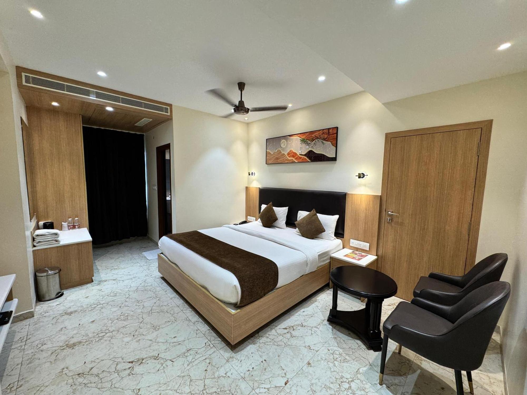 Hotel Touchwood Visakhapatnam Exterior photo