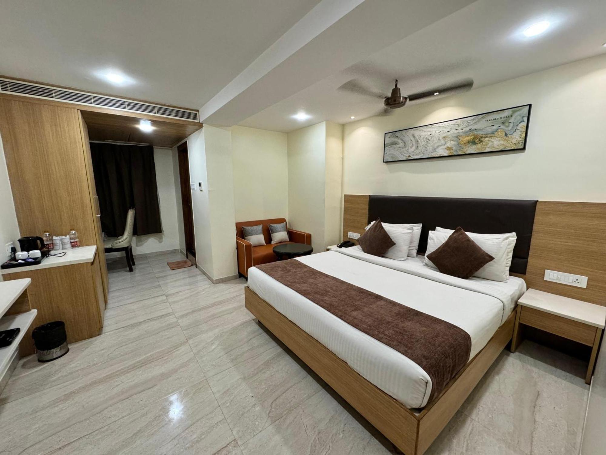 Hotel Touchwood Visakhapatnam Exterior photo